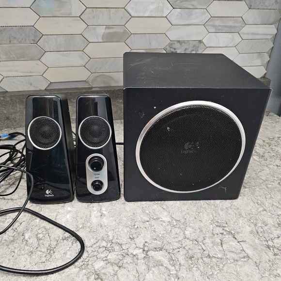 Logitech Z523 Speaker System 2.1 Subwoofer and Two Speakers - Picture 1 of 4